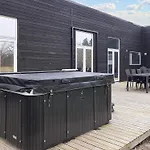Сasa de vacaciones 5 Star Holiday Home In Vaeggerlose Bøtø By