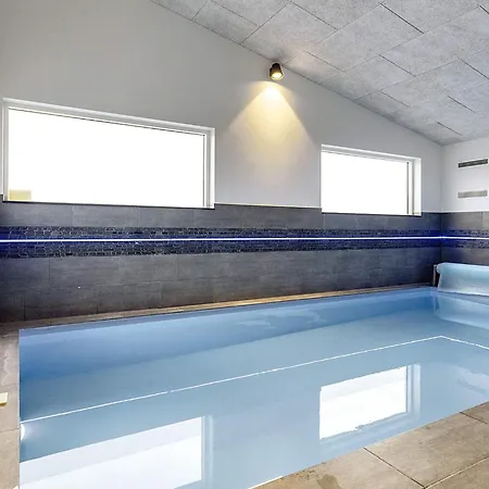 度假居 16 Person In Vaeggerlose Bøtø By