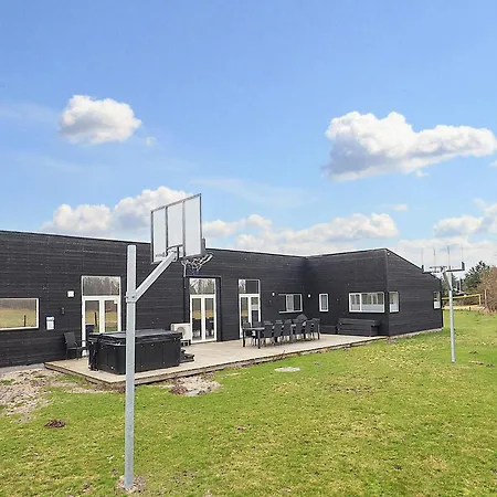 5 Star Holiday Home In Vaeggerlose *