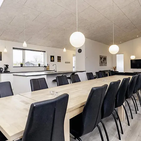 16 Person In Vaeggerlose 度假居