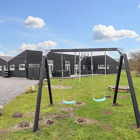 度假居 16 Person In Vaeggerlose Bøtø By