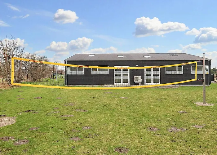 16 Person In Vaeggerlose Feriehus *